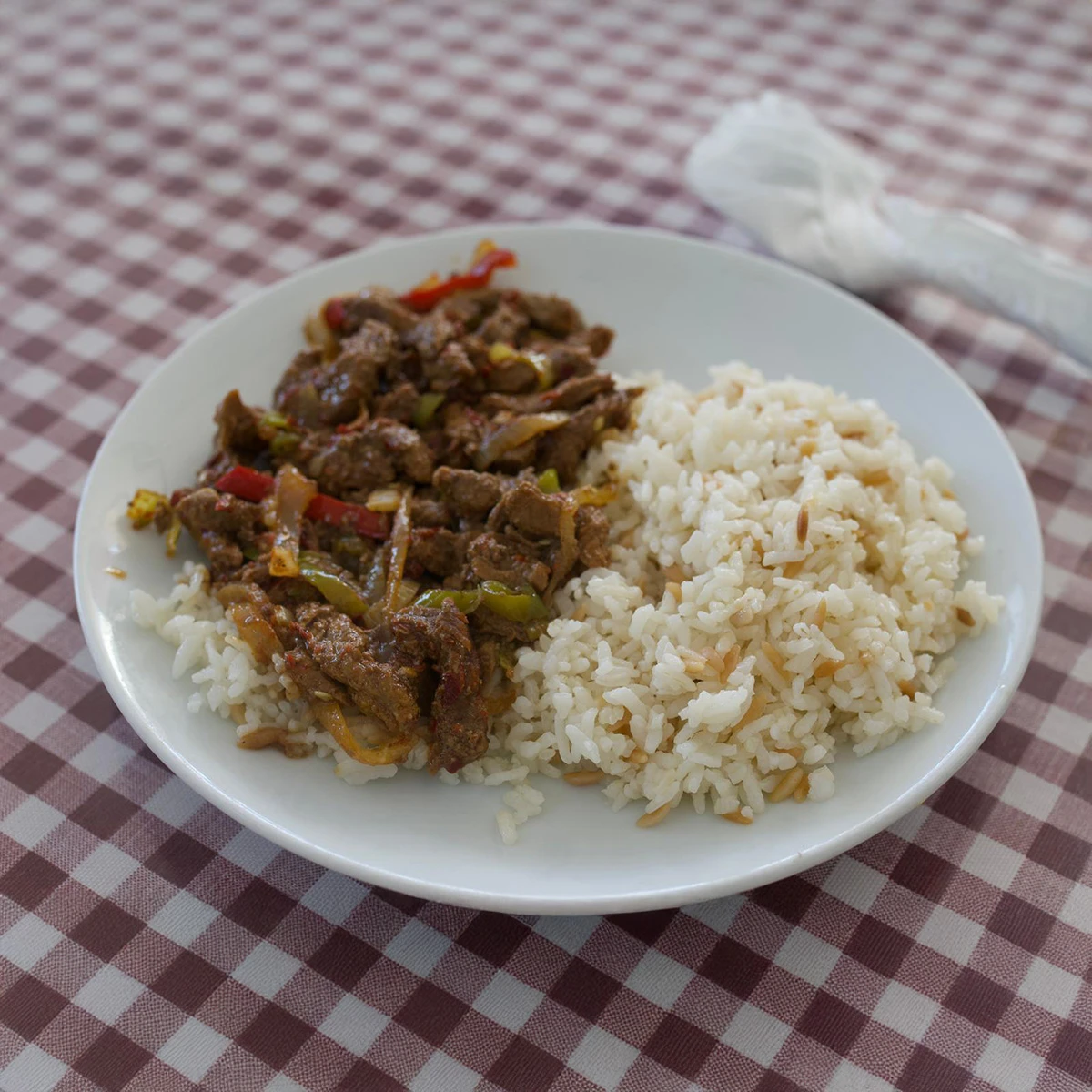 Et Sote (Şehriyeli Pilav ile)