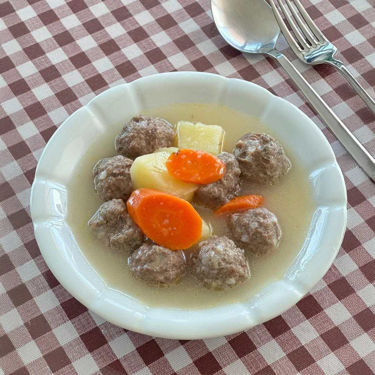 Terbiyeli Sulu Köfte